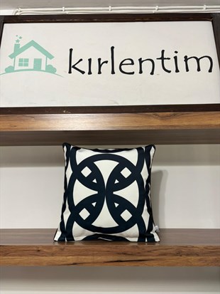 E593 BEYAZ ZEMİNLİ SİYAH GEOMETRİK DESENLİ KIRLENT