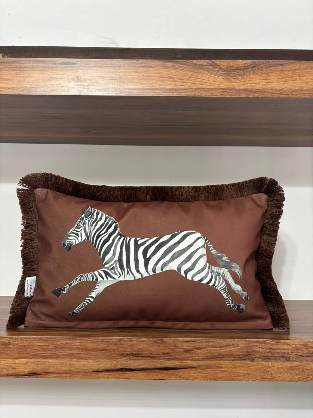 E712 30*50 PÜSKÜLLÜ KAHVE ZEMİNLİ KOŞAN ZEBRA KIRLENT