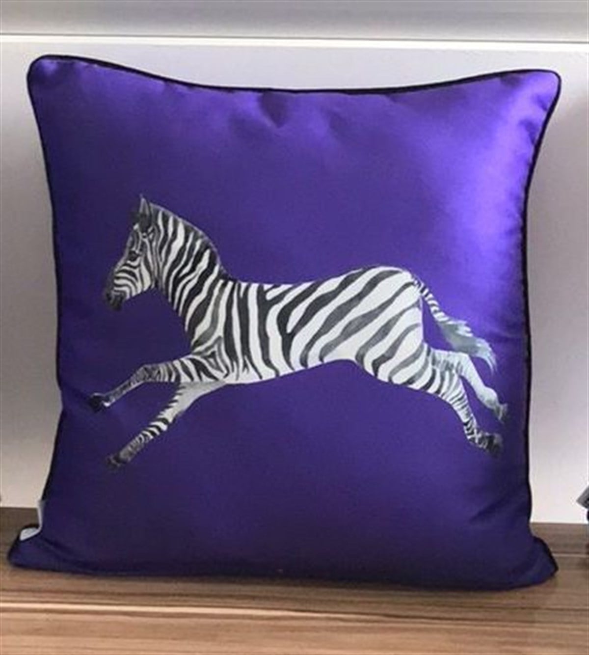 E712 MOR ZEMİN ZEBRA -4343