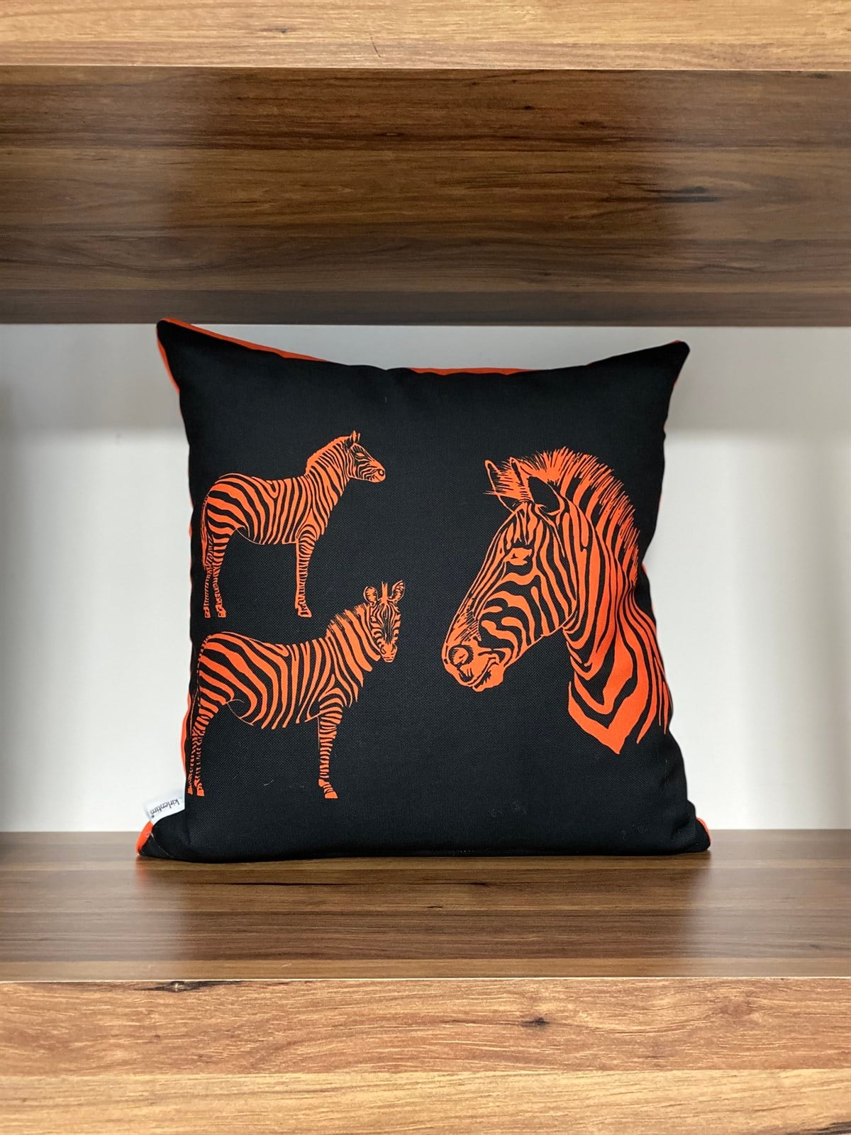 E866A SİYAH ZEMİN TURUNCU ZEBRA 4343
