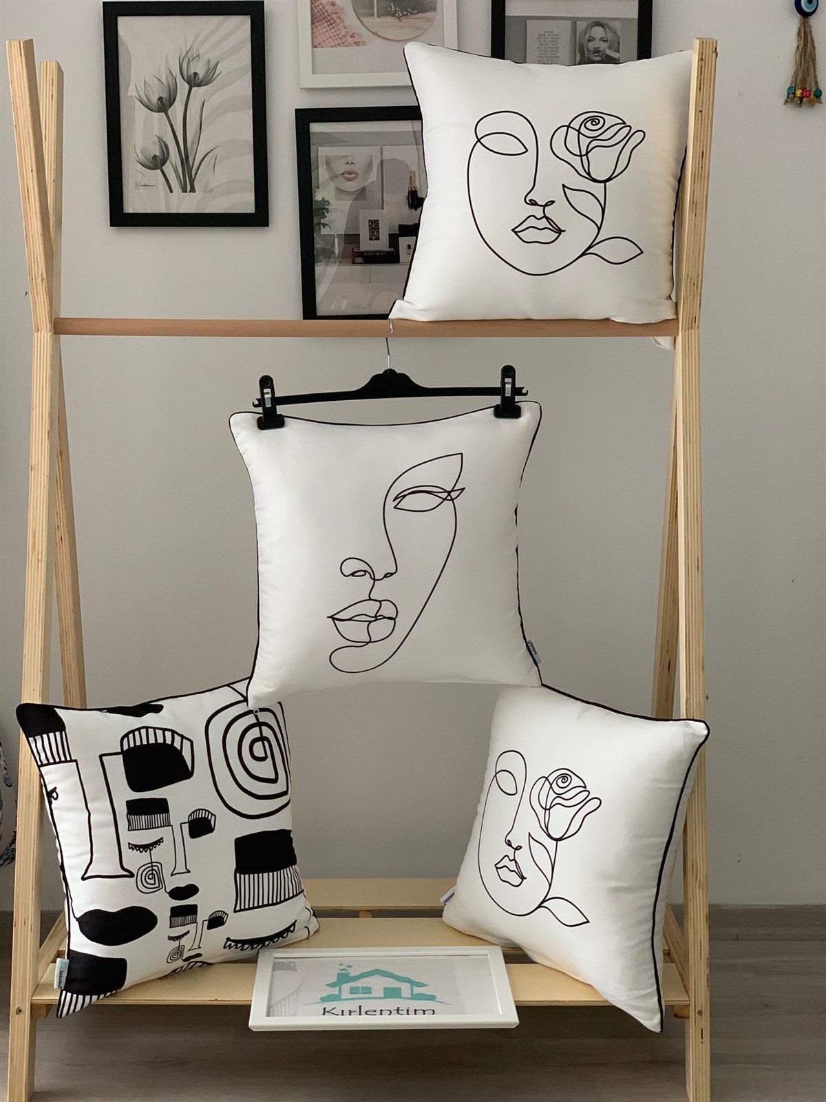MODERN4 SİYAH-BEYAZ KENARLARI BİYELİ KOMBİN-1