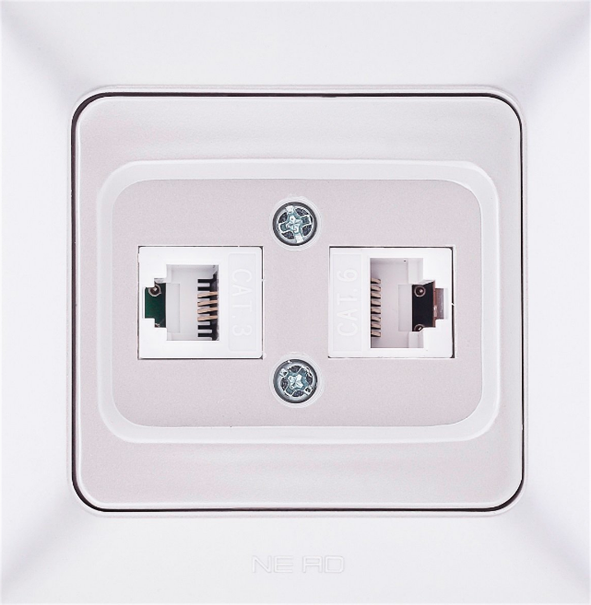 93-XX-23-DN Data+ Numeris Priz [Cat 6 + Cat 3]