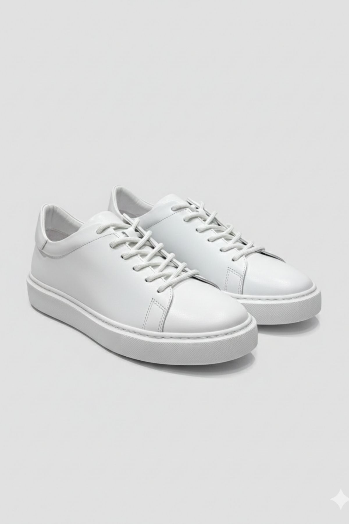 Beyaz Deri Bağcıklı Erkek Sneaker HT2137