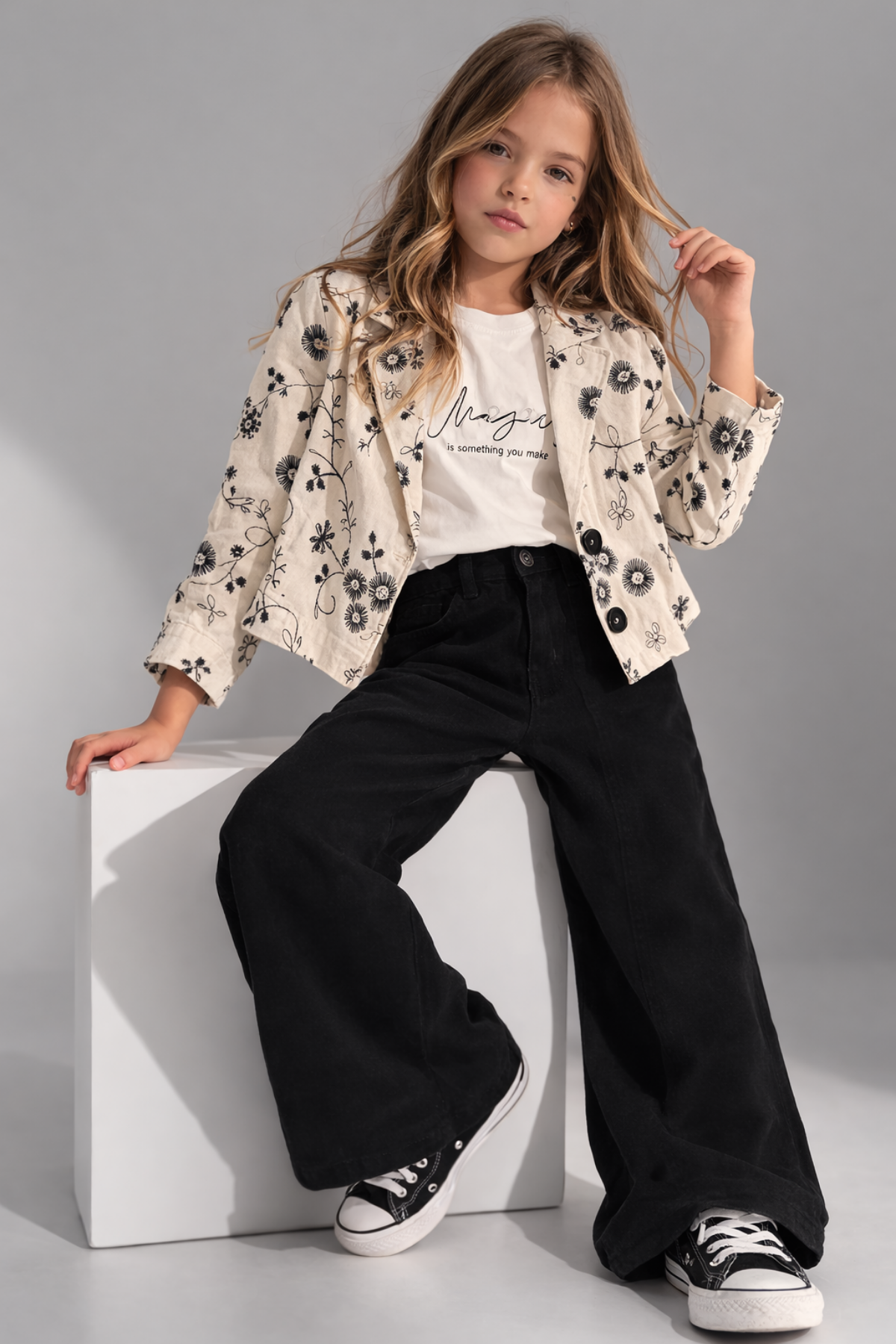 4-8 Yaş Nakış Ceketli Kız Çocuk Takım Siyah