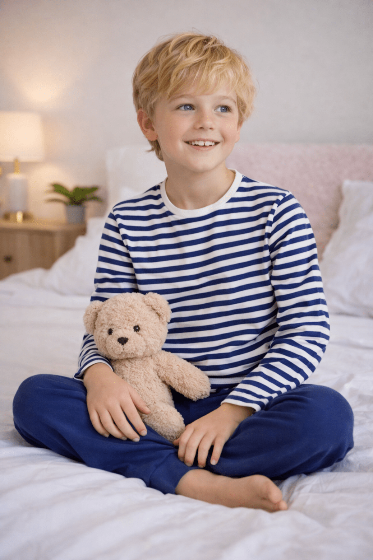 Çizgili Desen Erkek Çocuk Pijama Takımı Lacivert