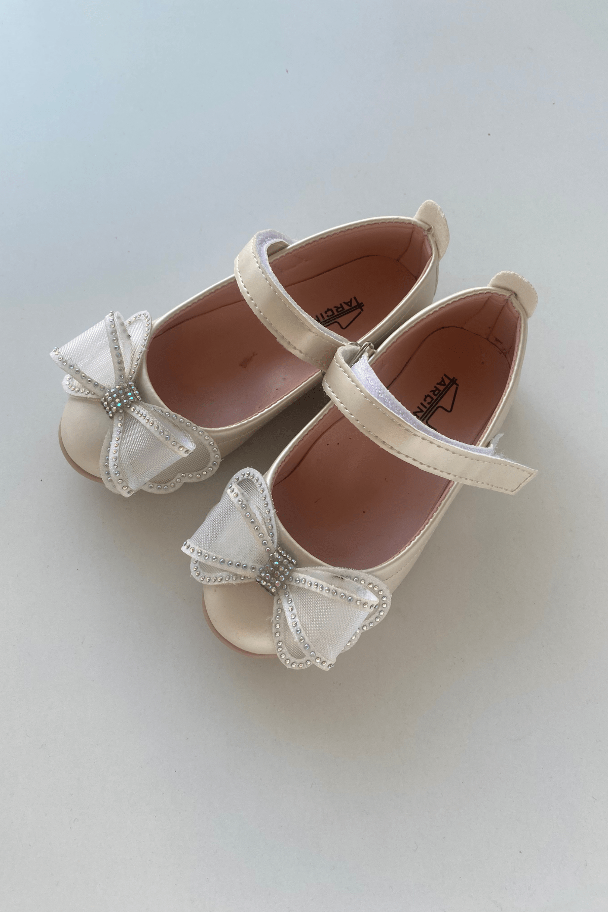 26-35 Numara Kurdela Detay Kız Çocuk Babet Krem