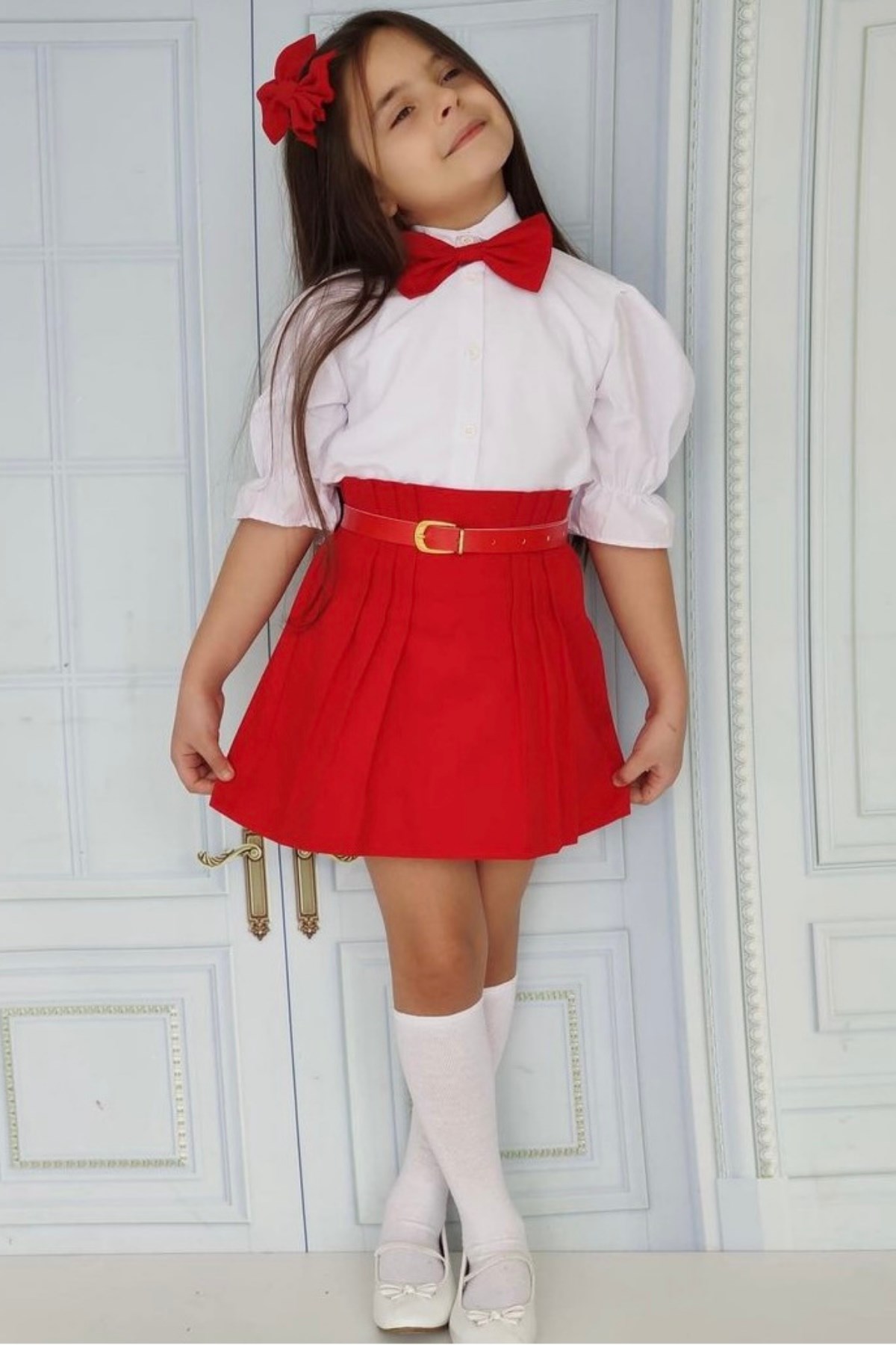 Kemer Dahil Etekli Fiyonklu 23 Nisan Kız Çocuk Takım