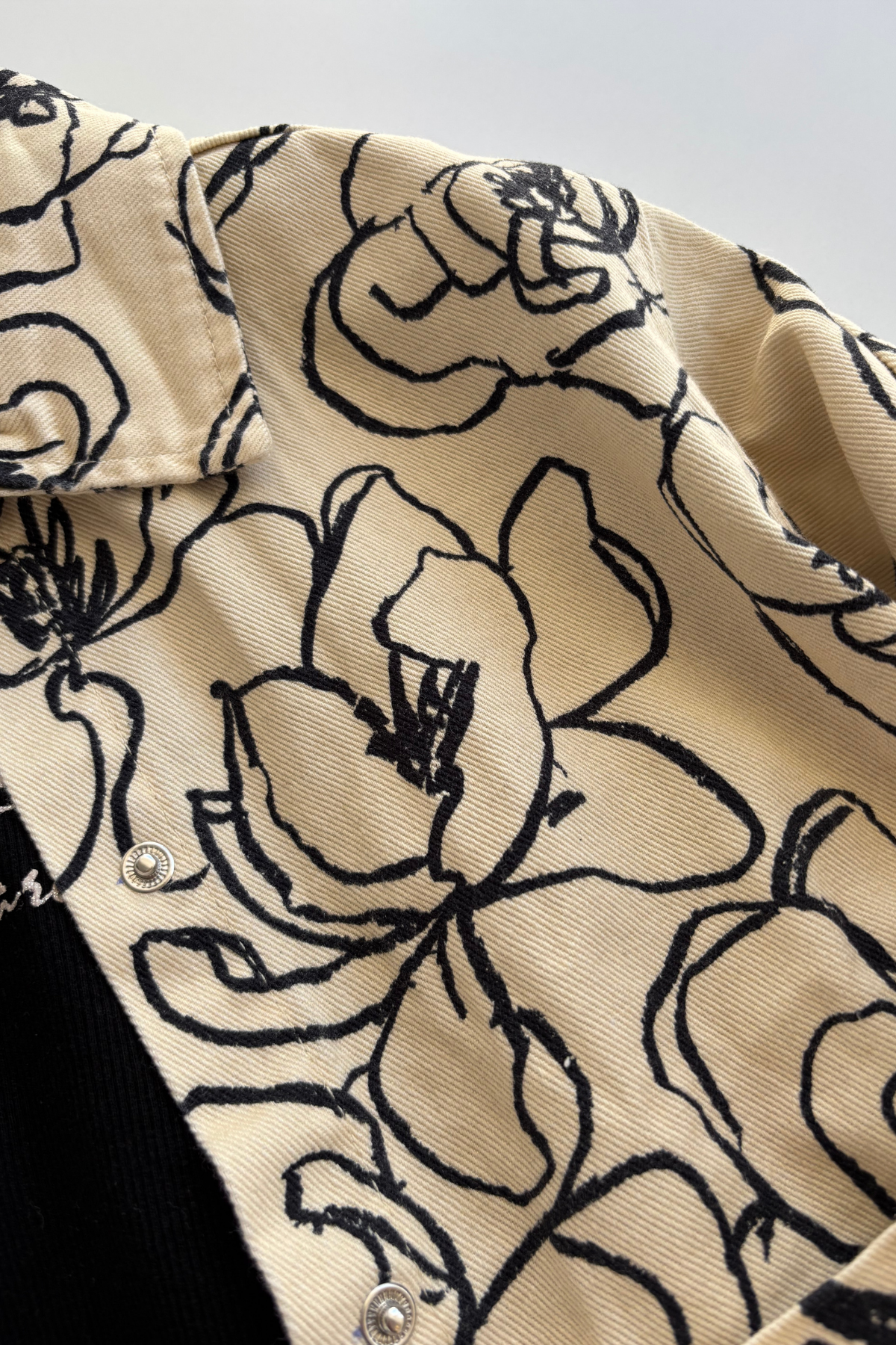 9-14 Yaş Gül Baskılı Ceketli Gabardin Kız Çocuk Takım Siyah