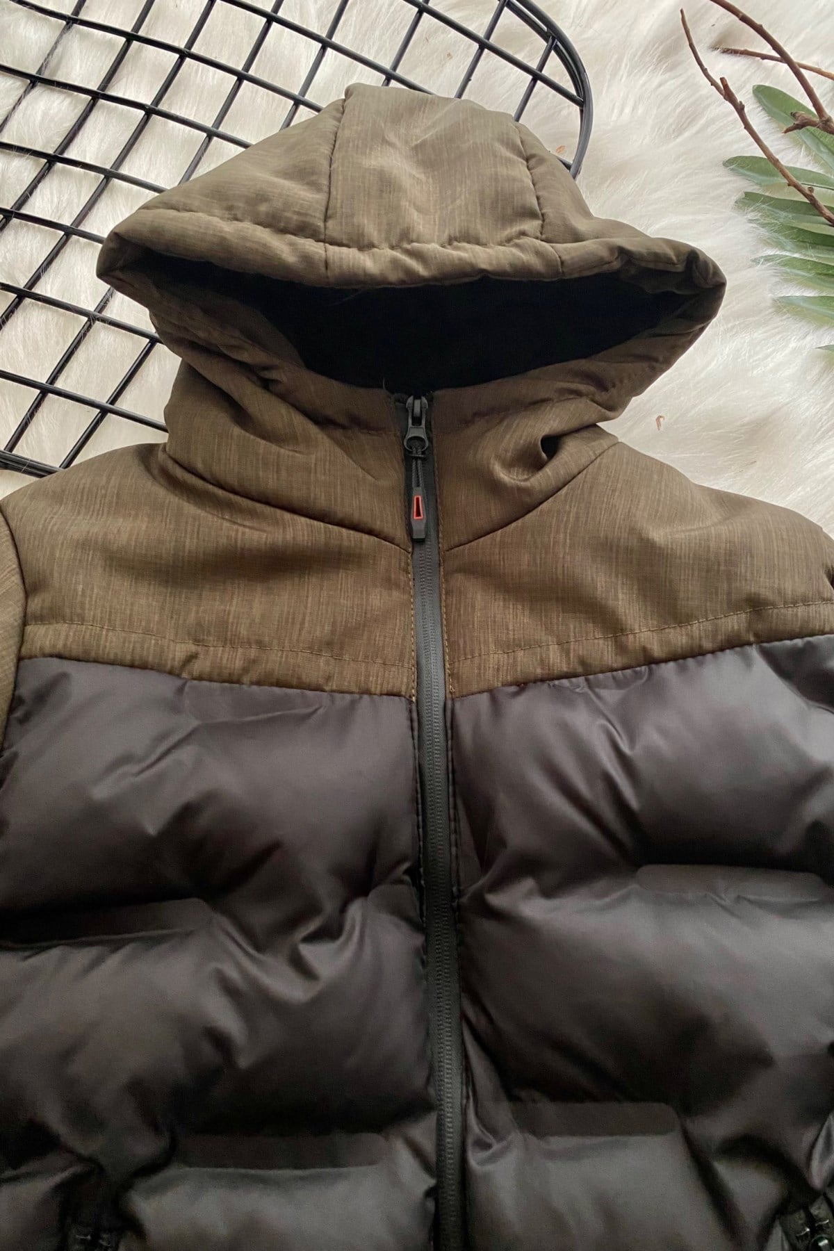 Parçalı Model Kapüşonlu Erkek Çocuk Mont Haki