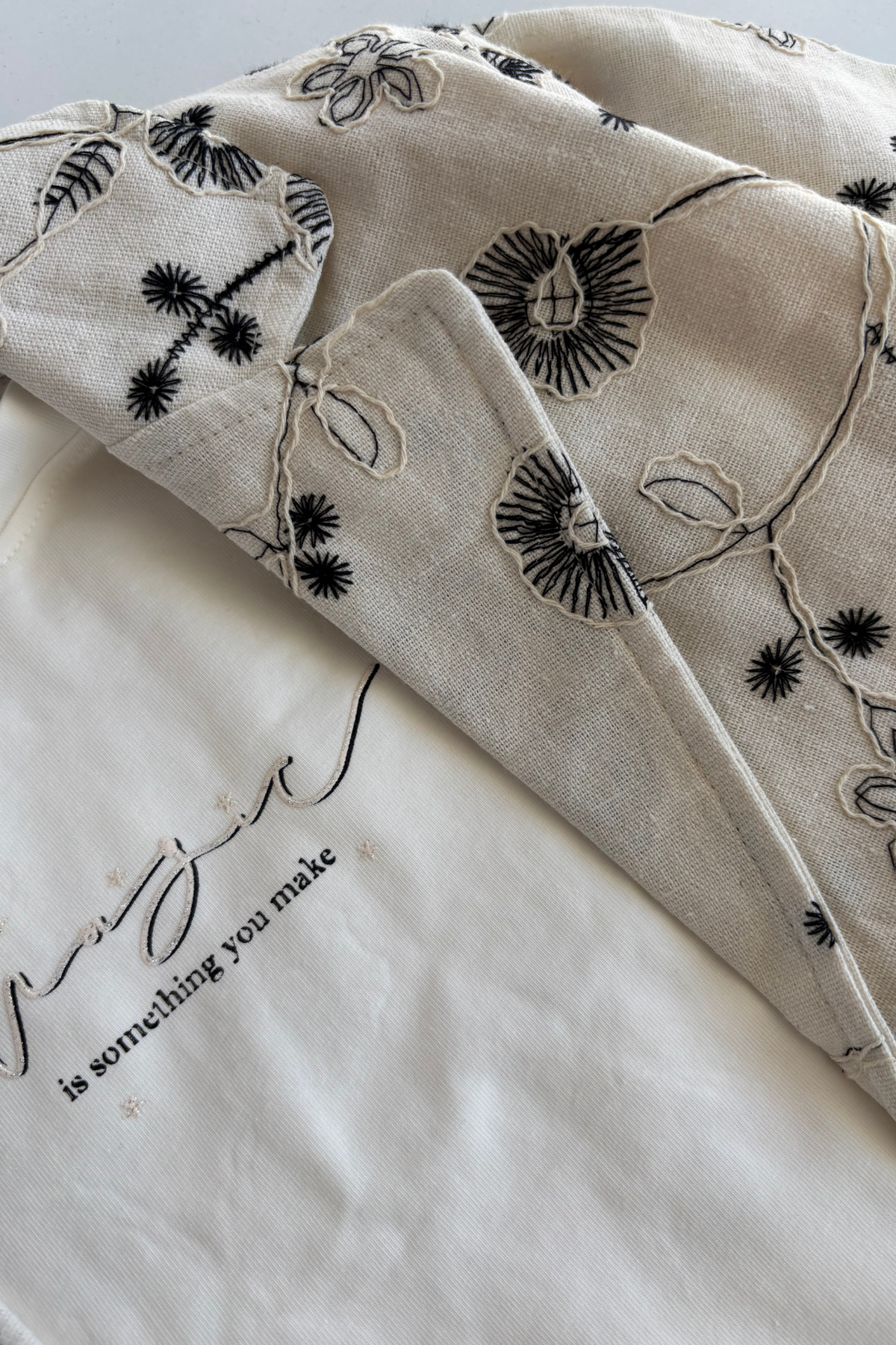 4-8 Yaş Nakış Ceketli Kız Çocuk Takım Siyah