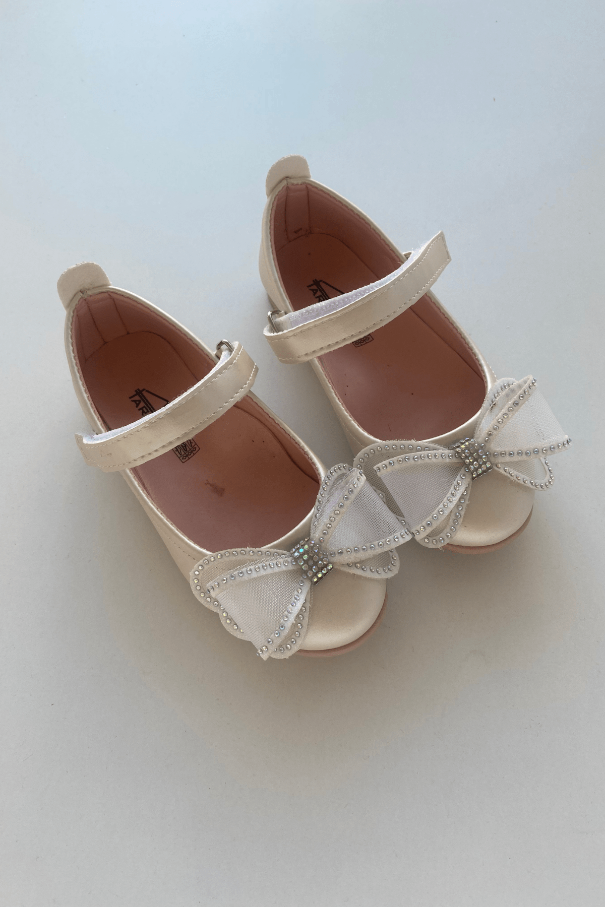 26-35 Numara Kurdela Detay Kız Çocuk Babet Krem