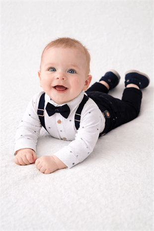 6-24 Ay Desenli Çıtçıtlı Gömlek Pantolon Askı Papyon Seti Lacivert