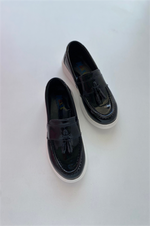 26-35 Numara Rugan Parlak Erkek Çocuk Ayakkabı Siyah