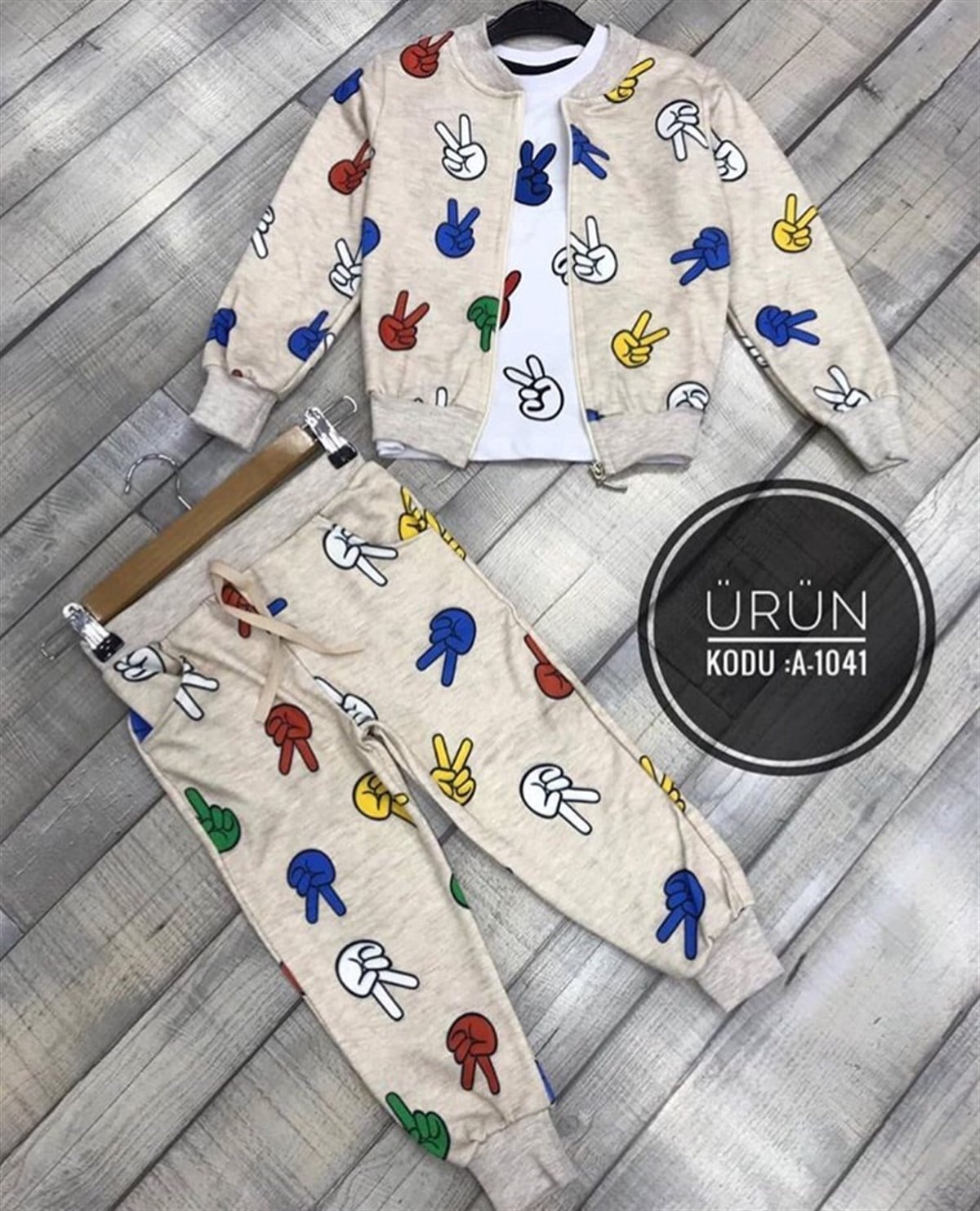 Parmak Desen Ceketli Eşofman Takımı