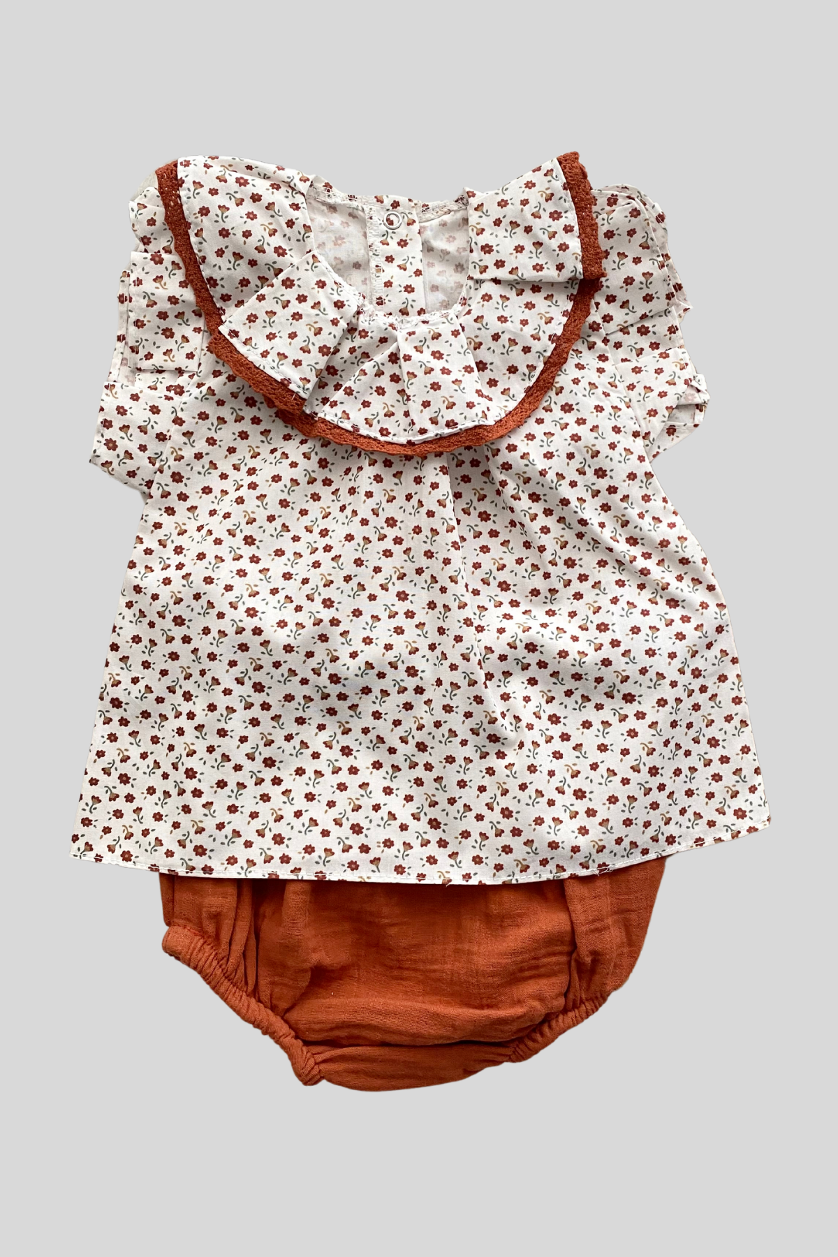 Bebe Yaka Çiçek Desen Müslin Bebek Takım Kiremit