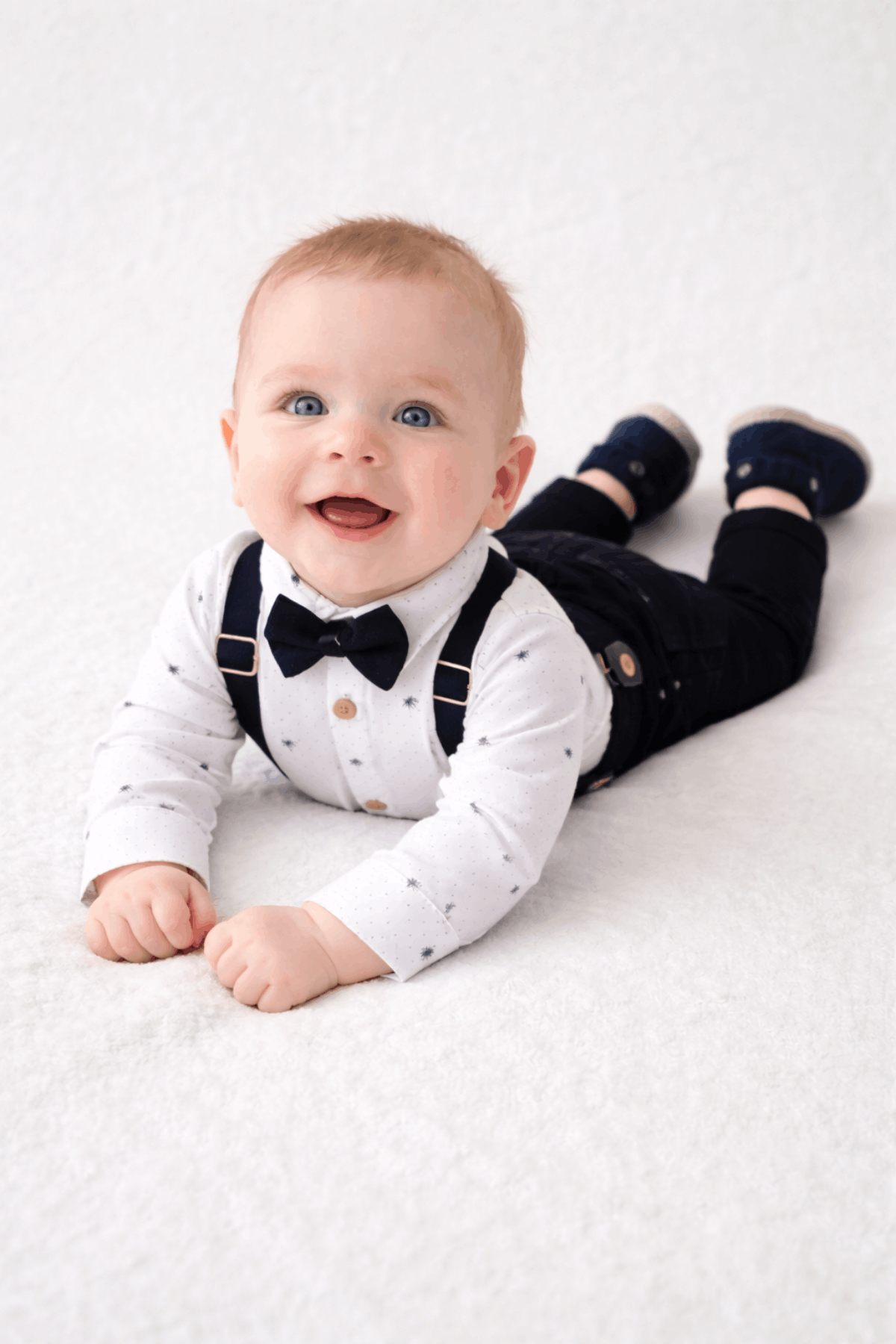 6-24 Ay Desenli Çıtçıtlı Gömlek Pantolon Askı Papyon Seti Lacivert