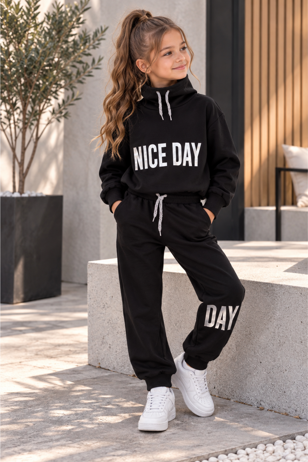 Nice Day Balıkçı Yaka Kız Çocuk Eşofman Takımı Siyah