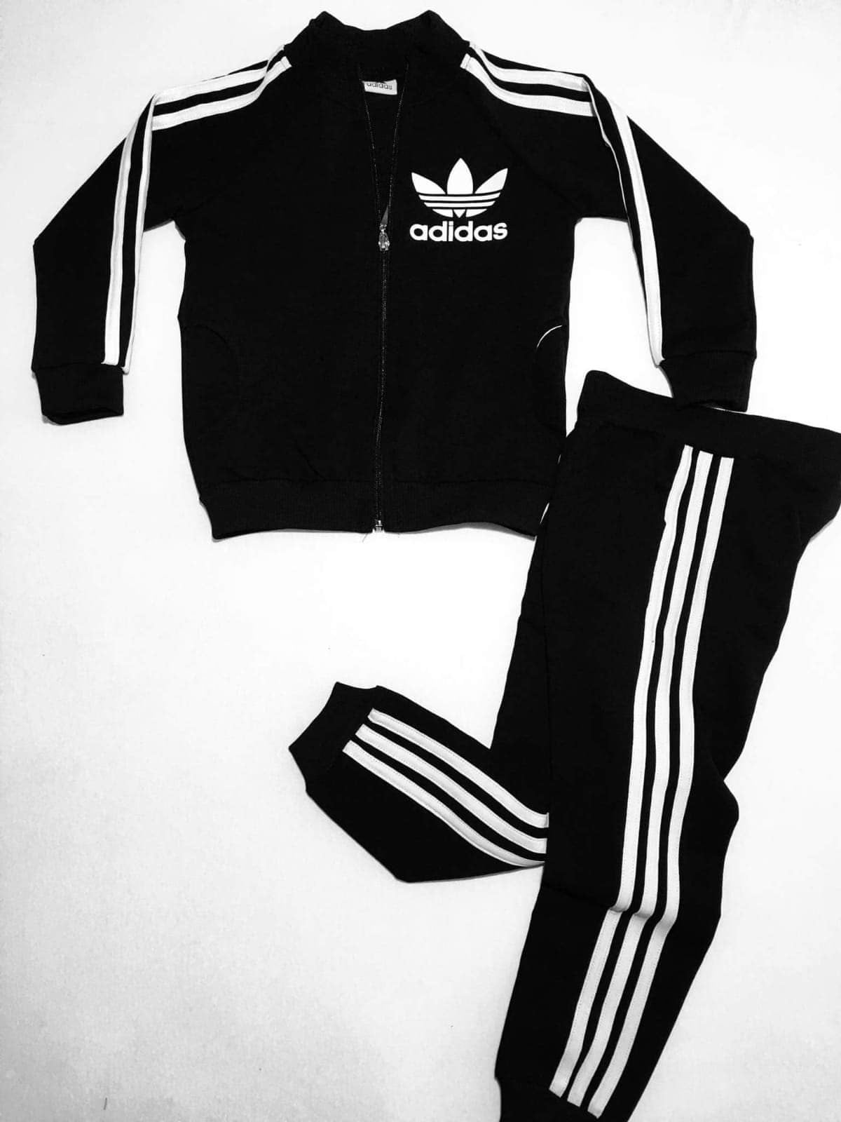 Kol Şeritli Fermuarlı Sweat Takım