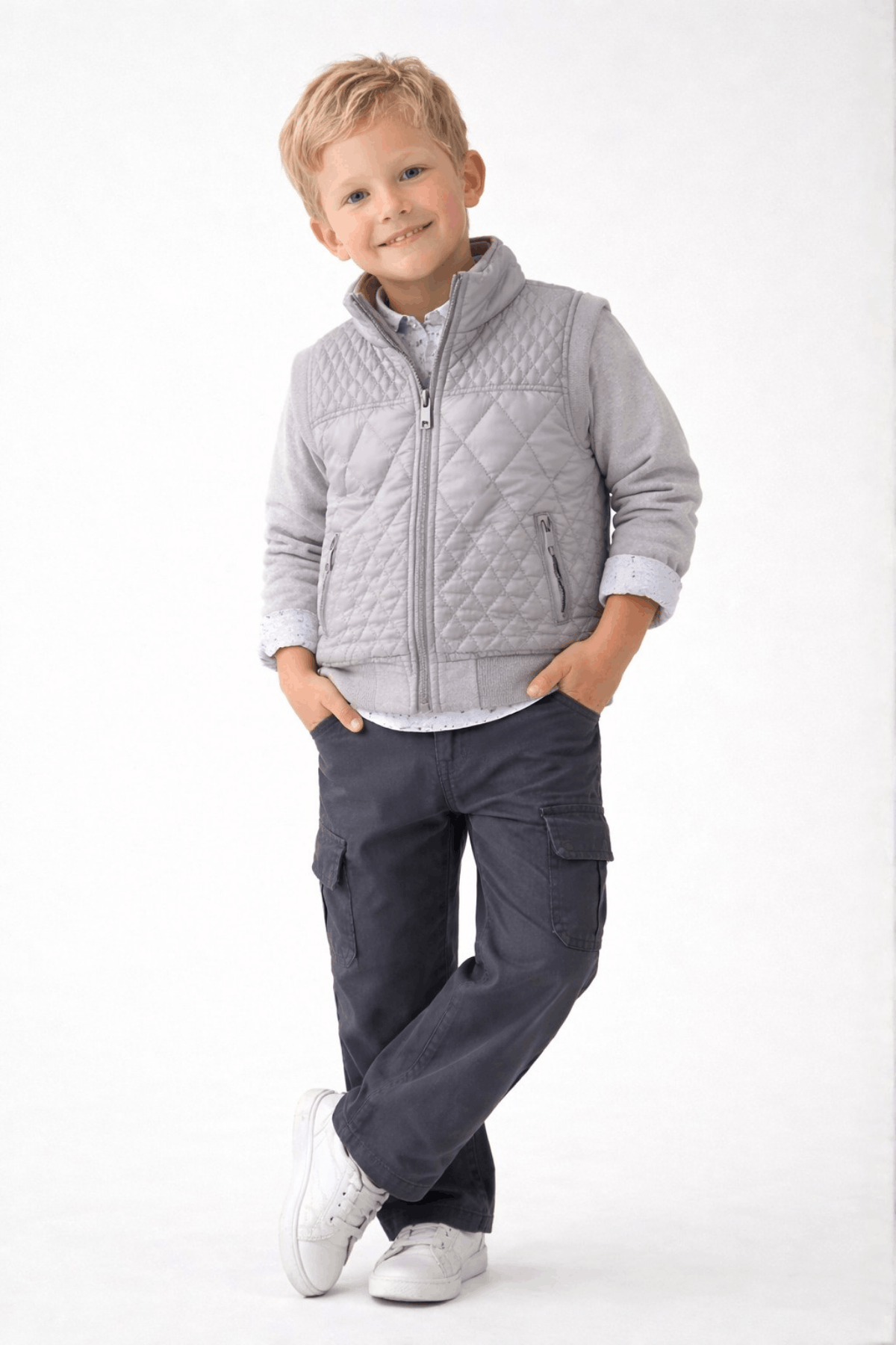 2-9 Yaş Premium Baklava Desen Şişme Yelekli Pantolonlu 4'lü Erkek Çocuk Takım Gri