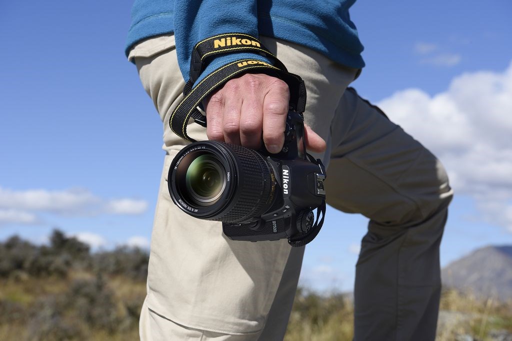 Nikon Nikon D7500 18-140mm AF-S DSLR Fotoğraf Makinesi Kit Görsel 5