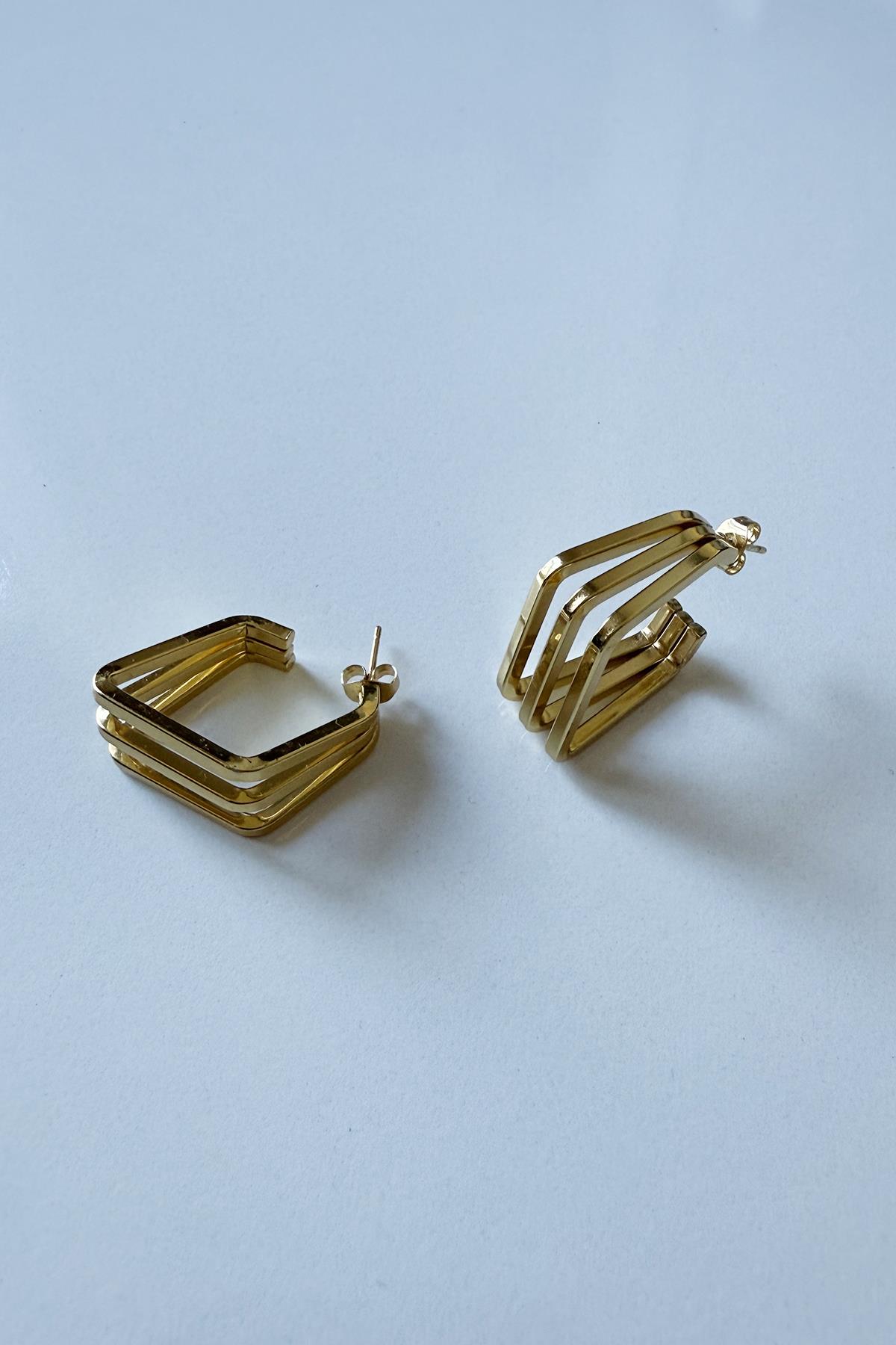 Gold Kaplama Piramit Model Çelik Küpe