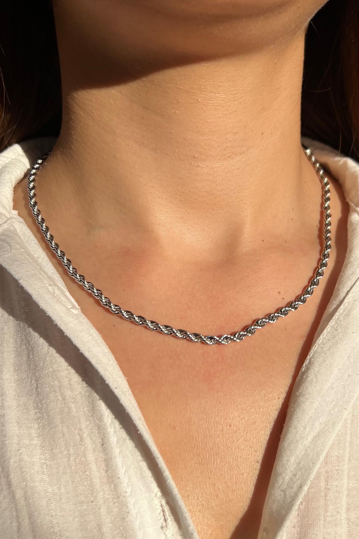 Gümüş Kaplama Silver Sarmal Burgu Bujiteri Kolye