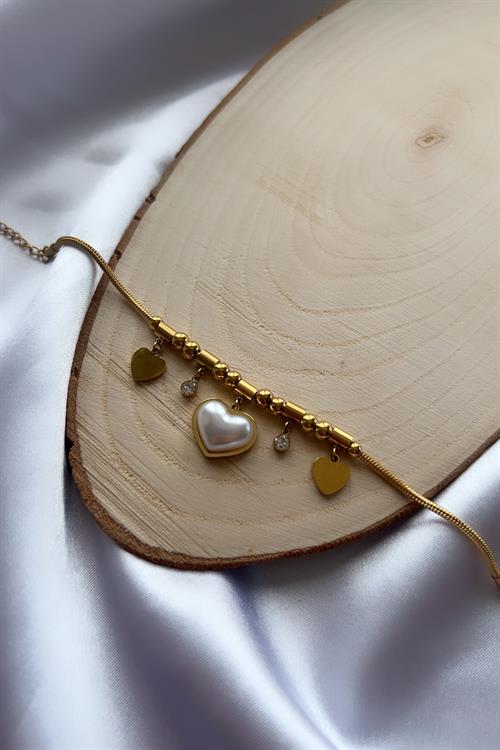 Altın Renk Kaplama Beyaz Kalpli Zirkon Taş Detaylı Charmlı Çelik Bileklik