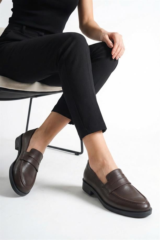 kahverengi-deri-kadin-loafer-ayakkabi---ada2-.jpg