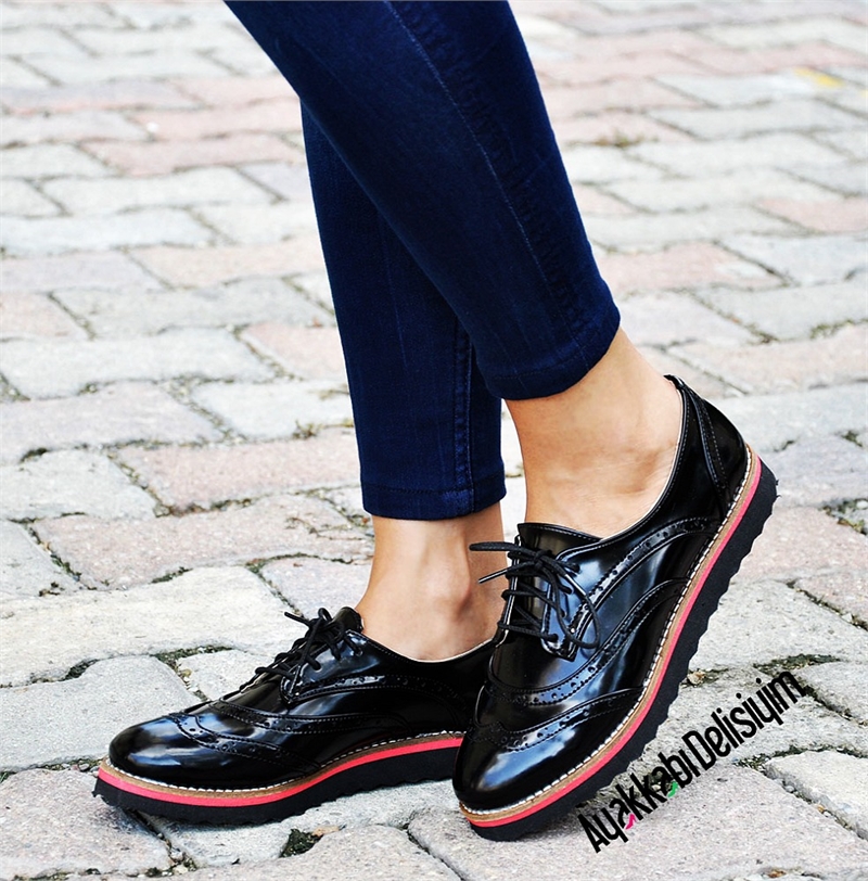Siyah Rugan Oxford Günlük Kadın Ayakkabı