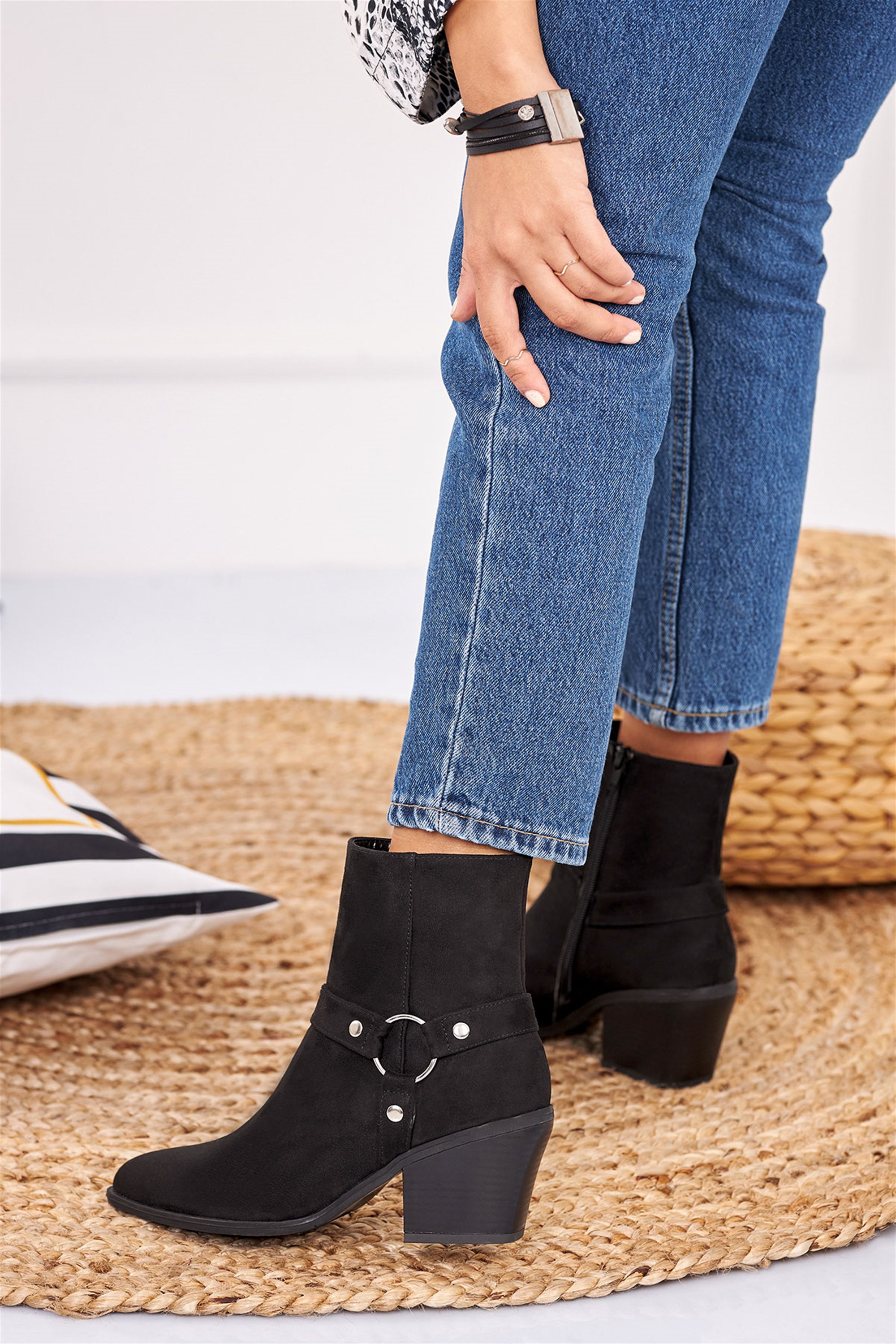 Aydeka Süet Siyah Kalın Topuklu Bot