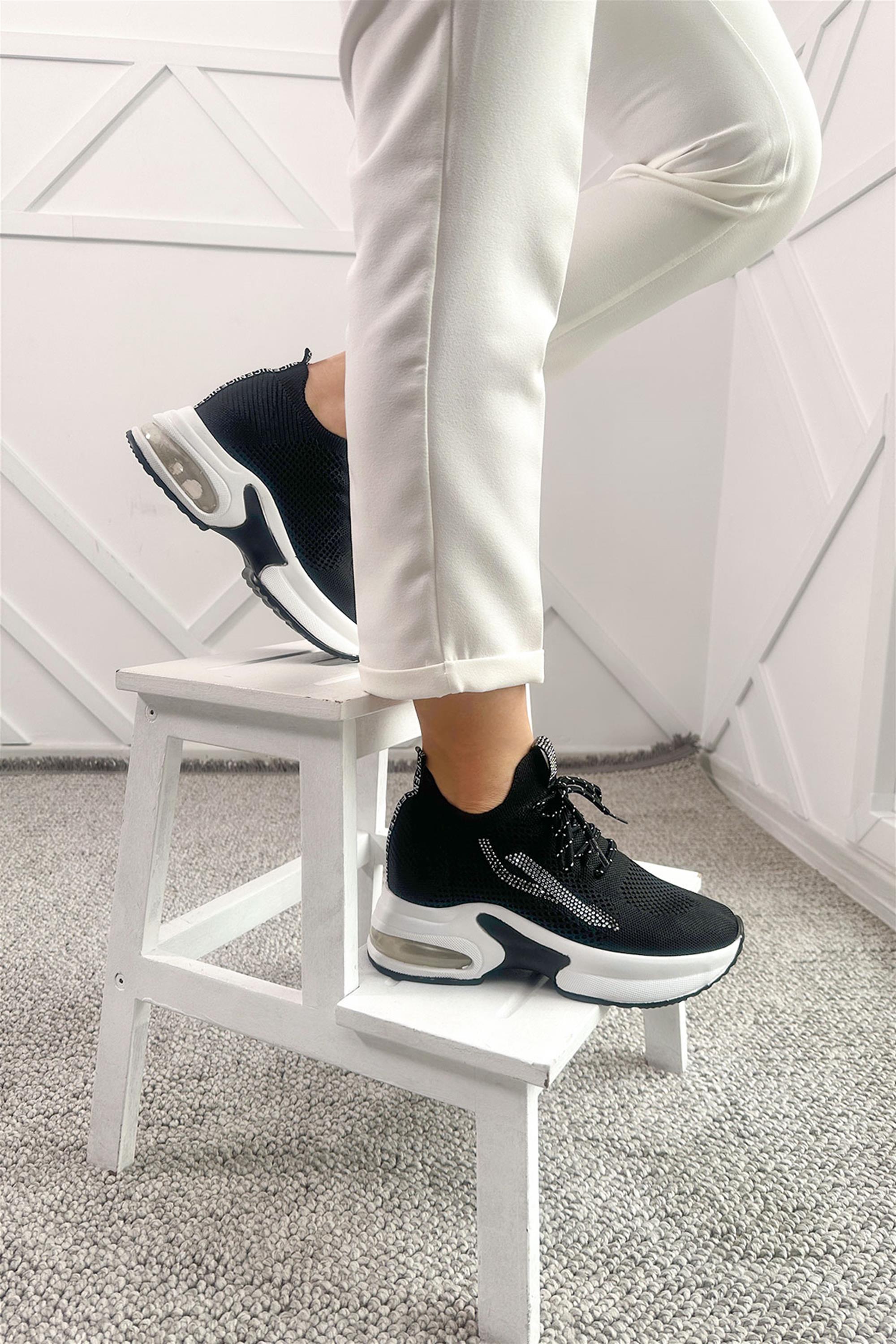 Cabra Siyah Taşlı Triko Gizli Dolgu Topuklu Air Taban Kadın Sneaker Spor  Ayakkabı