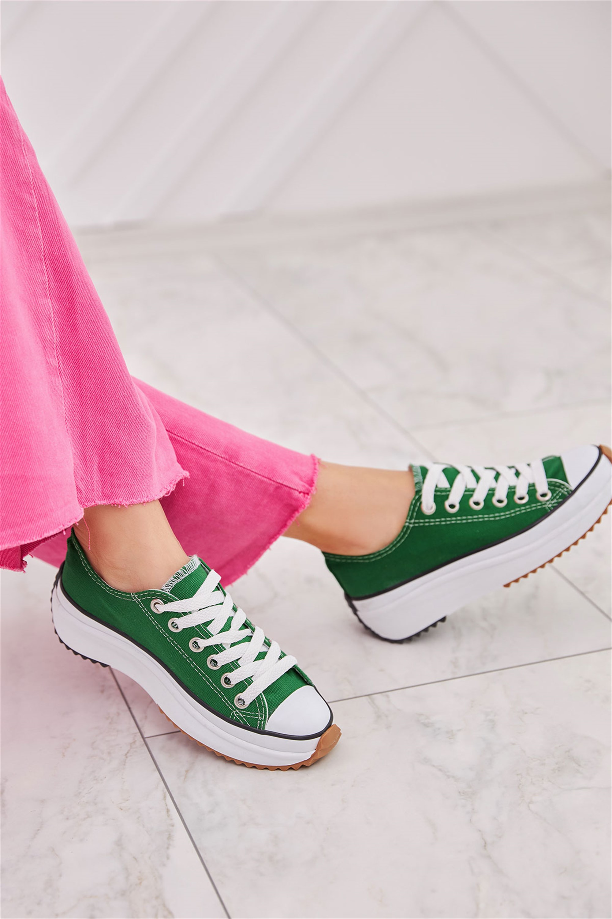 Merson Tırtıklı Taban Yeşil Renk Keten Spor Ayakkabı