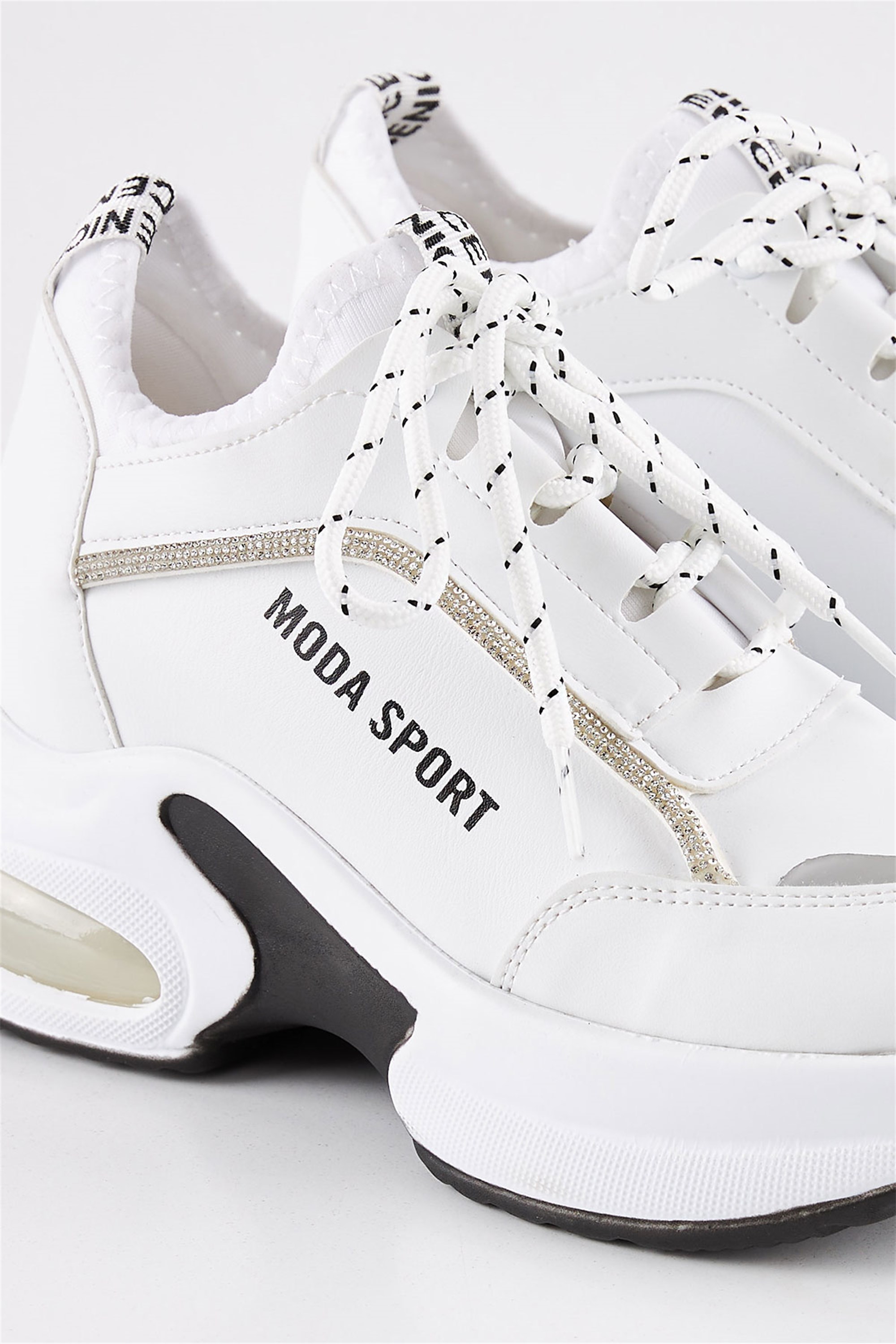 Nesvop Beyaz Gizli Dolgu Topuklu Kalın Taban Kadın Spor Ayakkabı