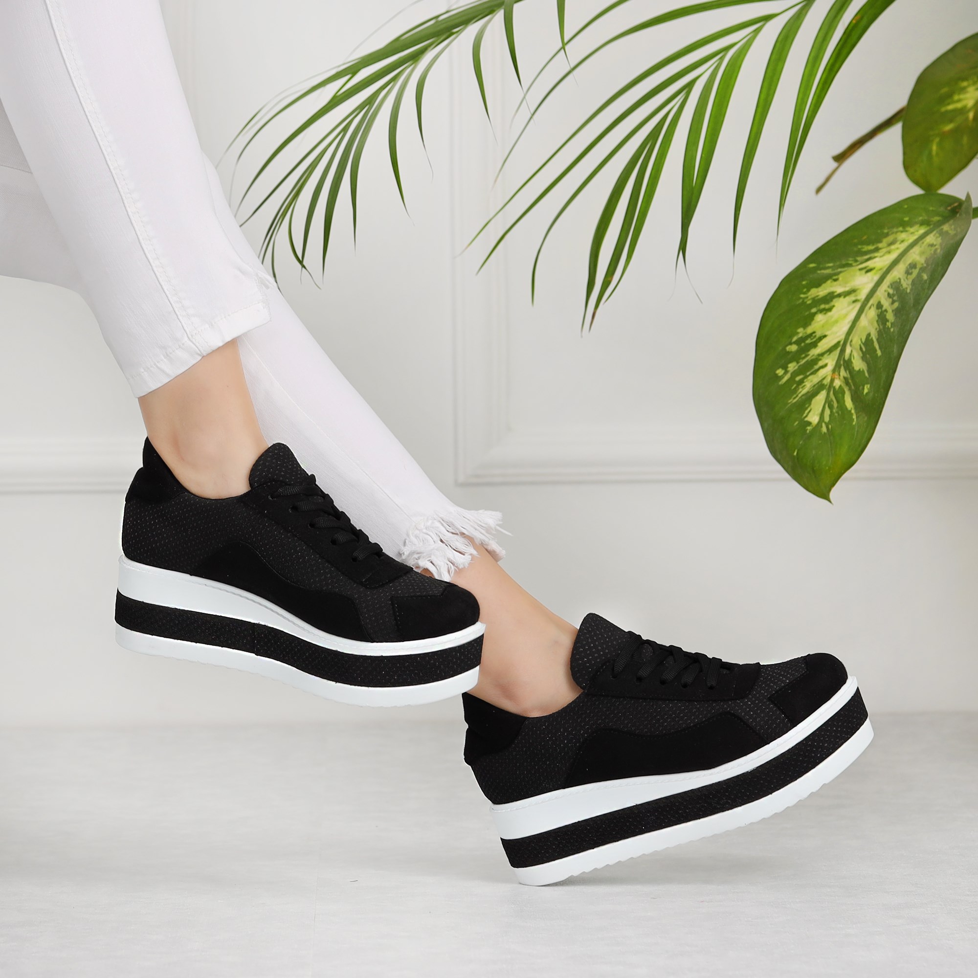 Santis Siyah Yüksek Kalın Tabanlı Kadın Spor Ayakkabı