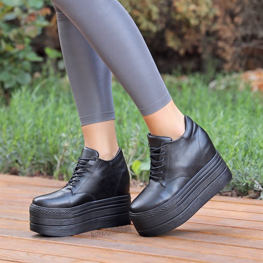 Bungora Siyah Kalın Tabanlı Spor Ayakkabı