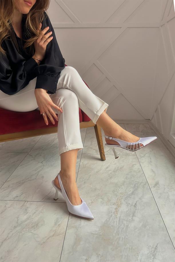 Mariana Saten Beyaz Taşlı Kısa Topuklu Kadın Stiletto Ayakkabı
