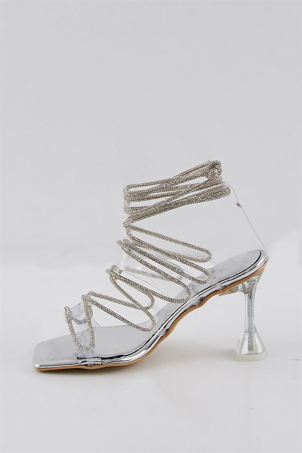 Vijasa Gümüş Lame Şeffaf Taşlı Bilek Bağlamalı Topuklu Kadın Ayakkabı
