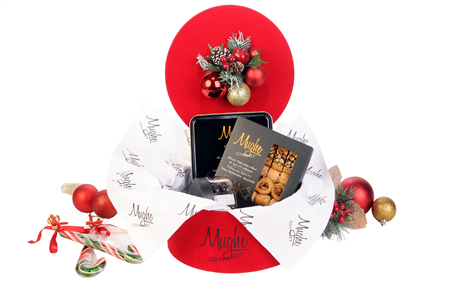 Premium Luxury Christmas Gift Baskets, Gourmet Food Hampers for Holiday, Festive Gifts for Women, Men, Corporate Gifts , Candy & Chocolate Gift Box