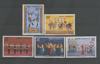 0347 Türk Halk Oyunları