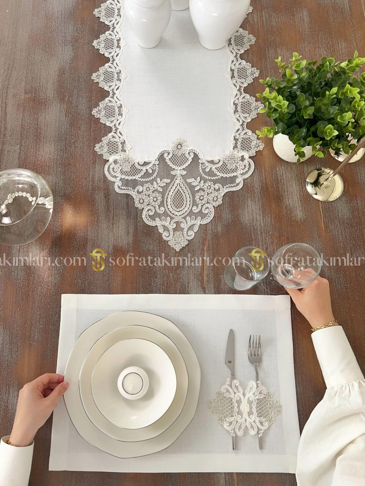 Safir Model Amerikan Servis Seti - Gümüş Dantel - Kırık Beyaz Kumaş