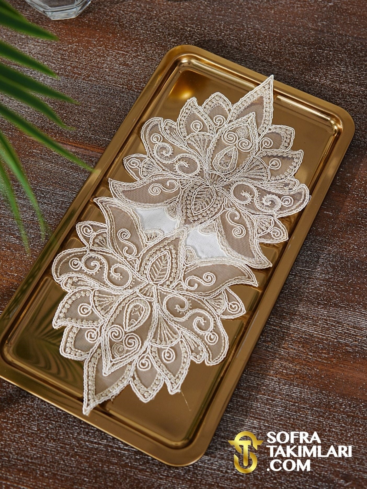 Anka Model Kokteyl Peçetesi - Gold Dantelli