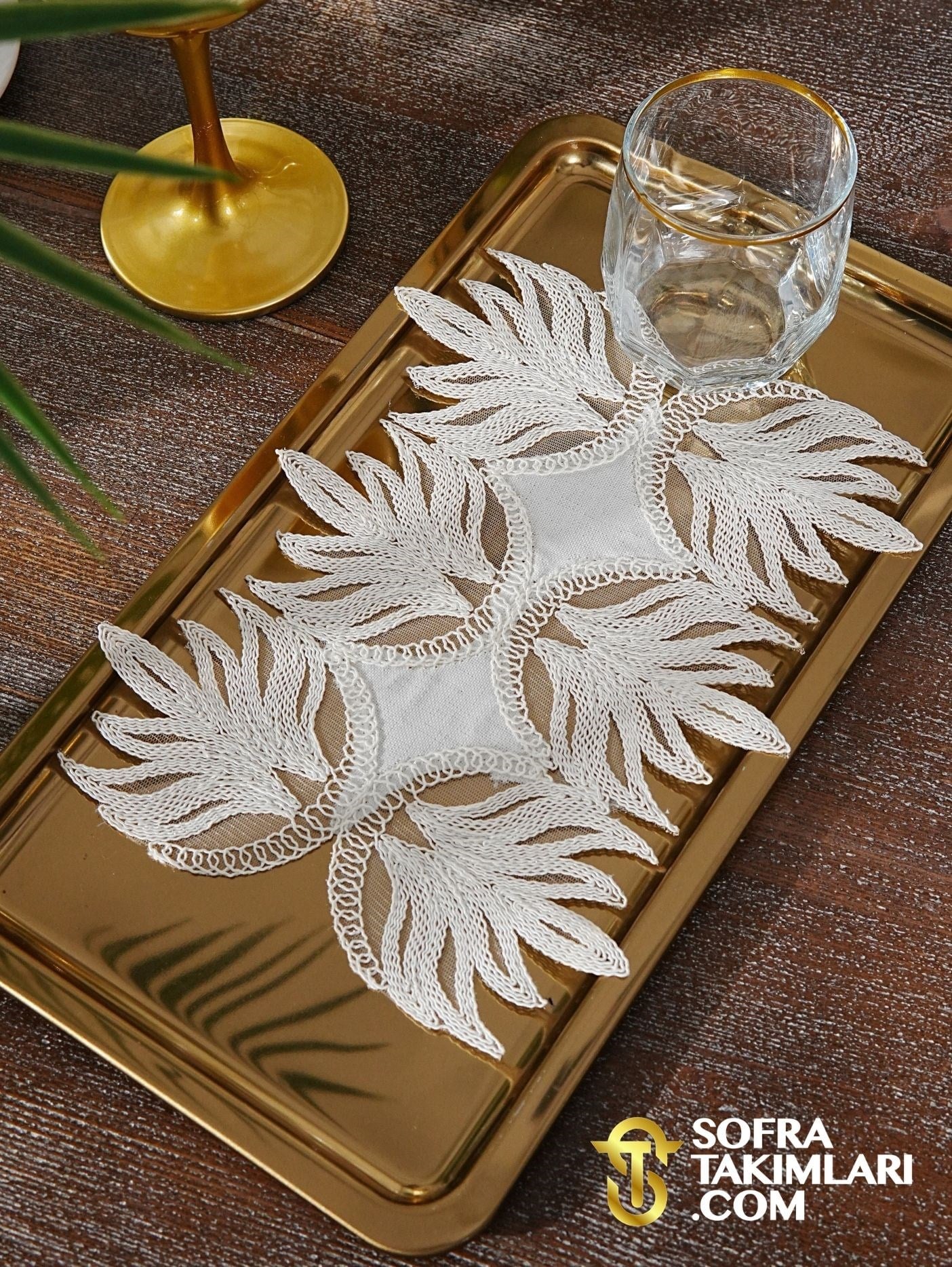 Hanzade Model Tepsi Örtüsü - Kırık Beyaz Dantelli