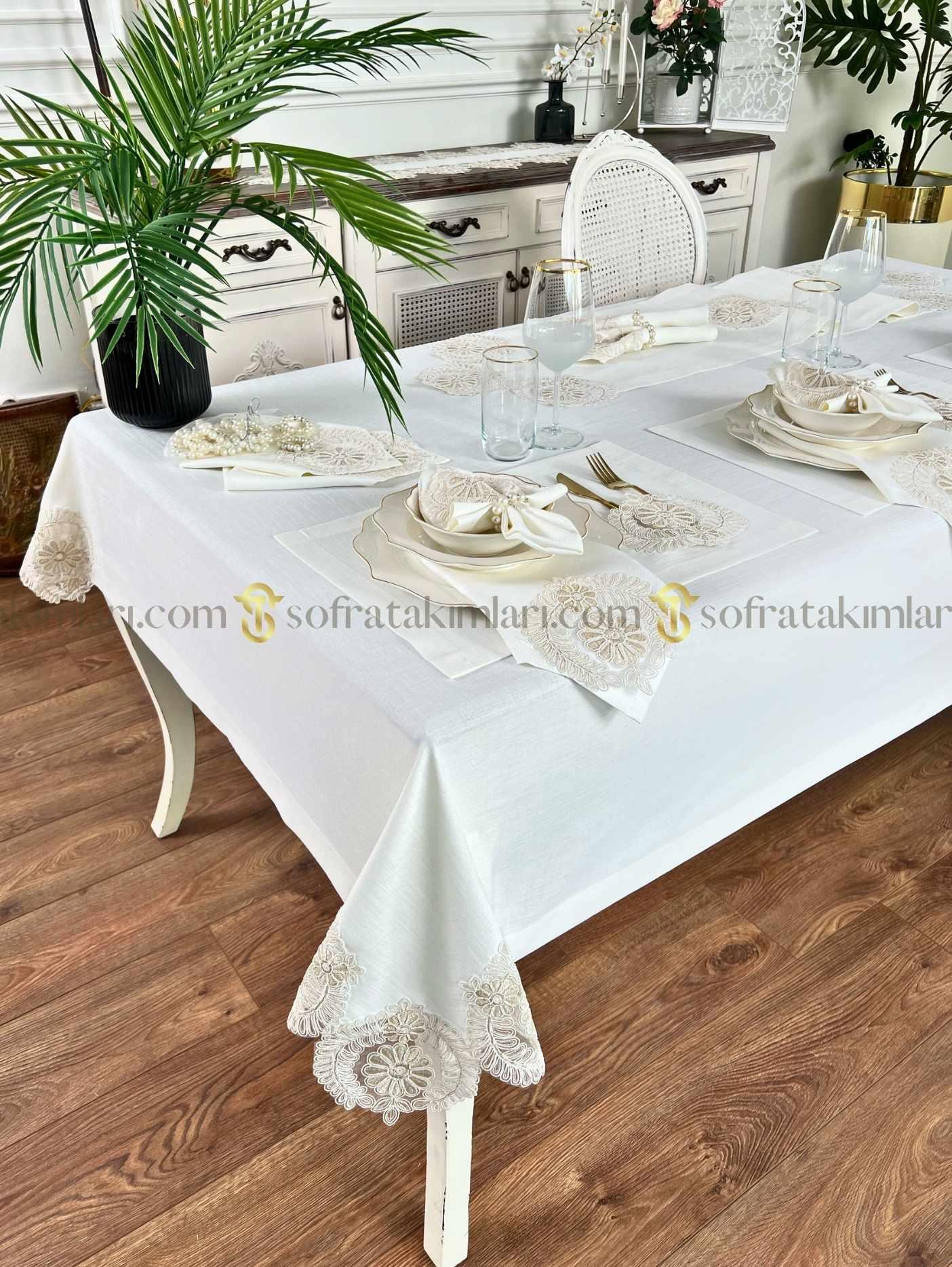 Helen Model Eko 38 Parça Sofra Takımı Amerikan Servisli Set - Gold Dantelli - Kırık Beyaz Kumaş