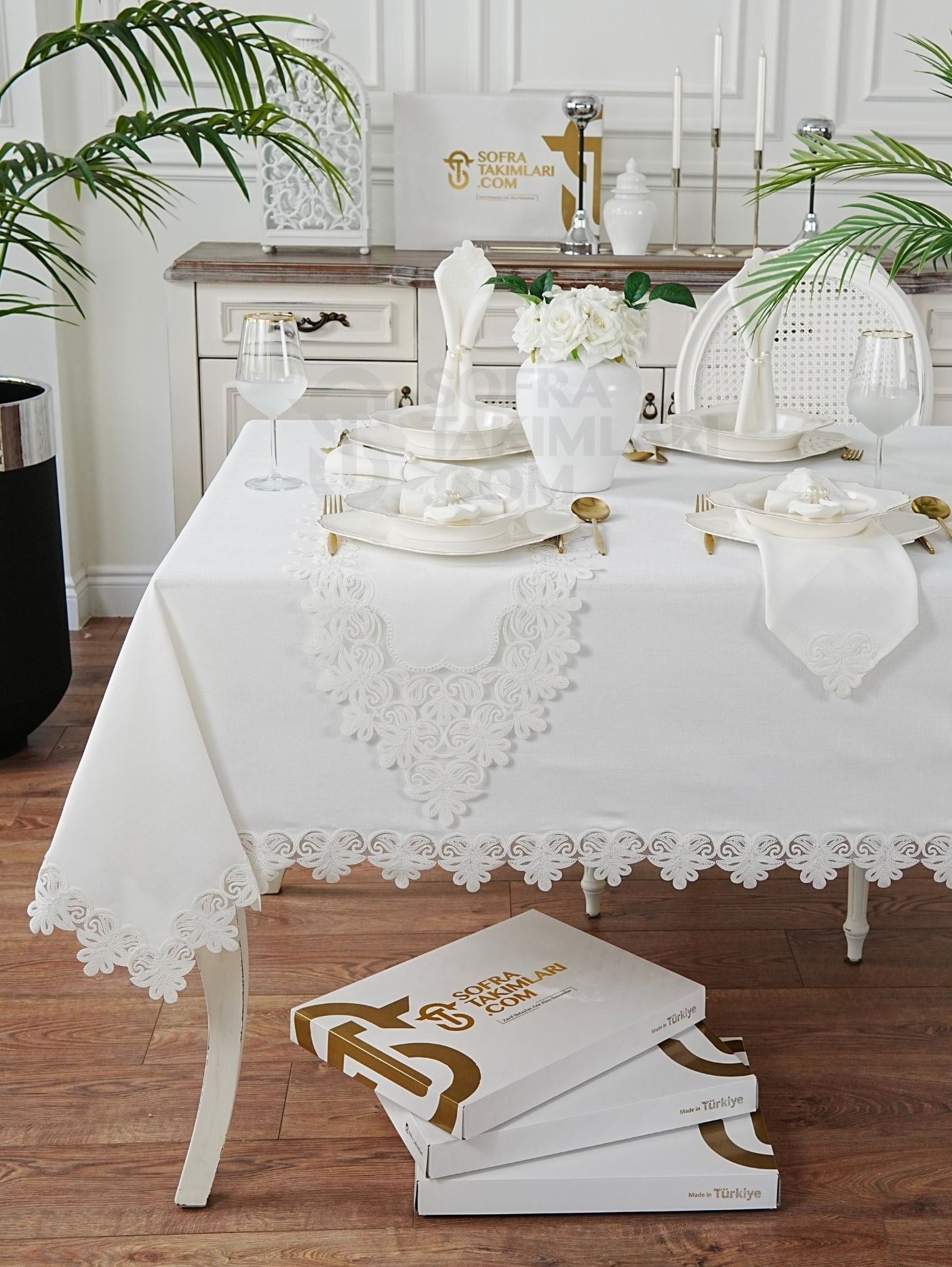 Lavanta Model Lüks Sofra Takımı 26 Parça Set - Kırık Beyaz Dantel - Kırık Beyaz Keten Kumaş