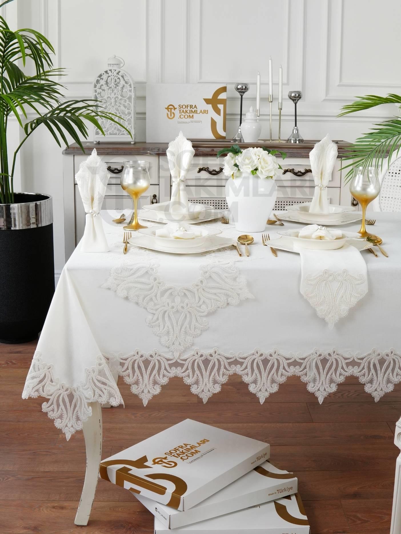 Luna Lüx Masa Örtüsü Takımı 26 Parça