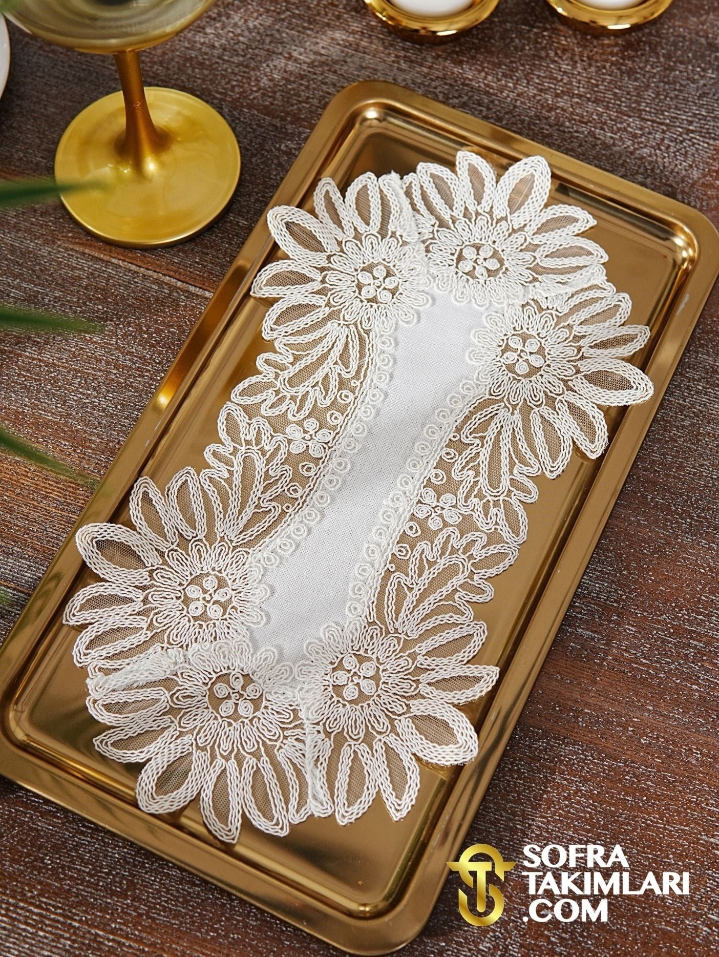 Mona Model Tepsi Örtüsü - Kırık Beyaz Dantelli
