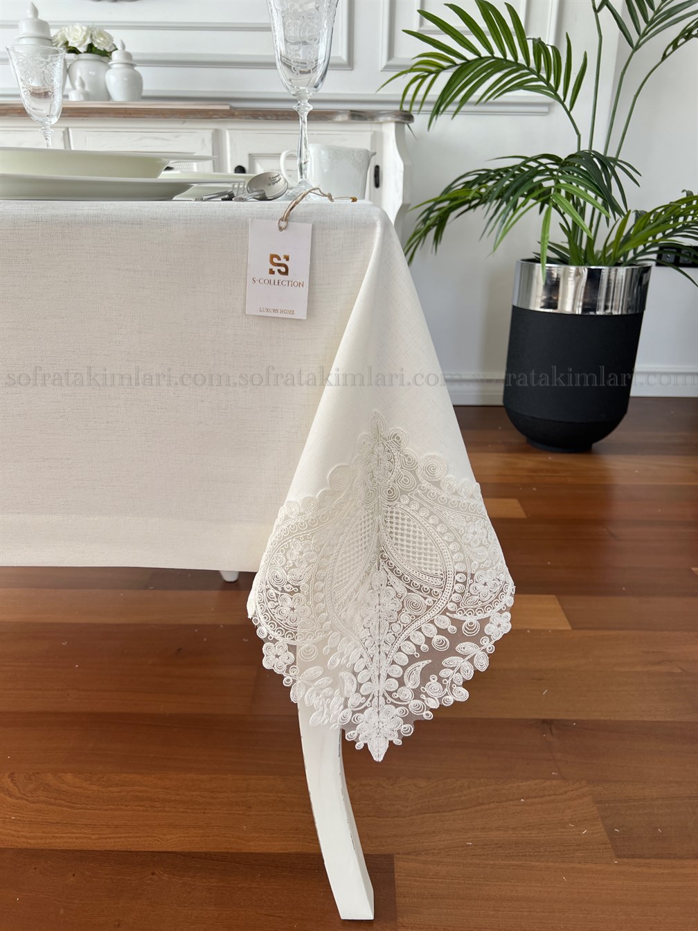Salkım Model Eko Masa Örtüsü Kırık Beyaz Renk Kumaş