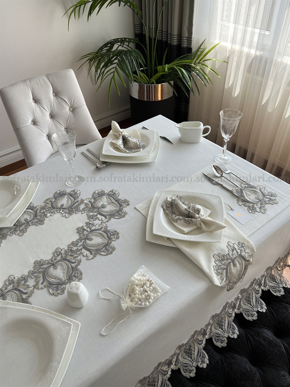 Şebboy Lüx Model 38 Parça Amerikan Servisli Set Gümüş Dantelli