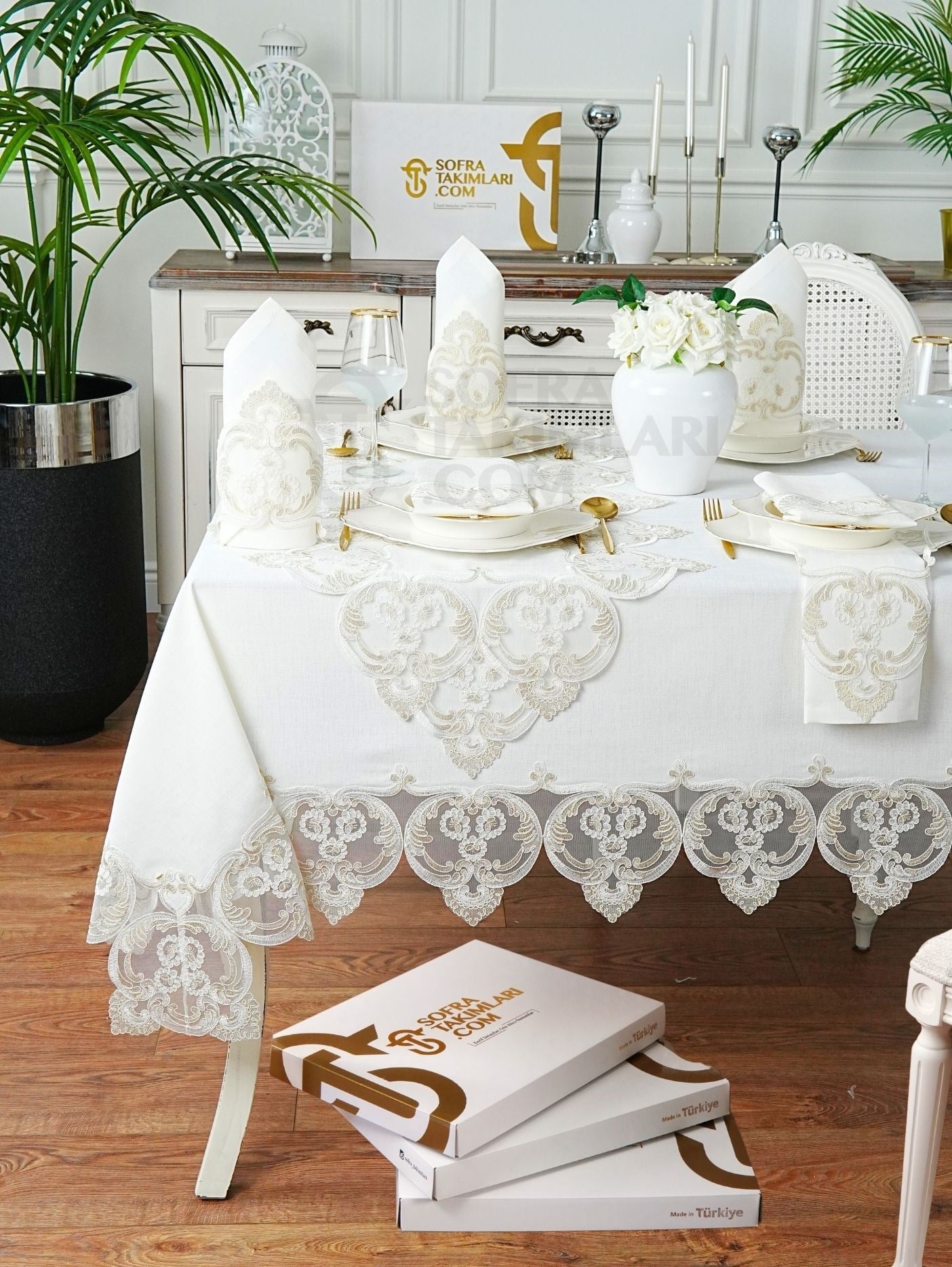 Sweety Lüx Masa Örtüsü Takımı Kırıkbeyaz 26 Parça Gold Detaylı