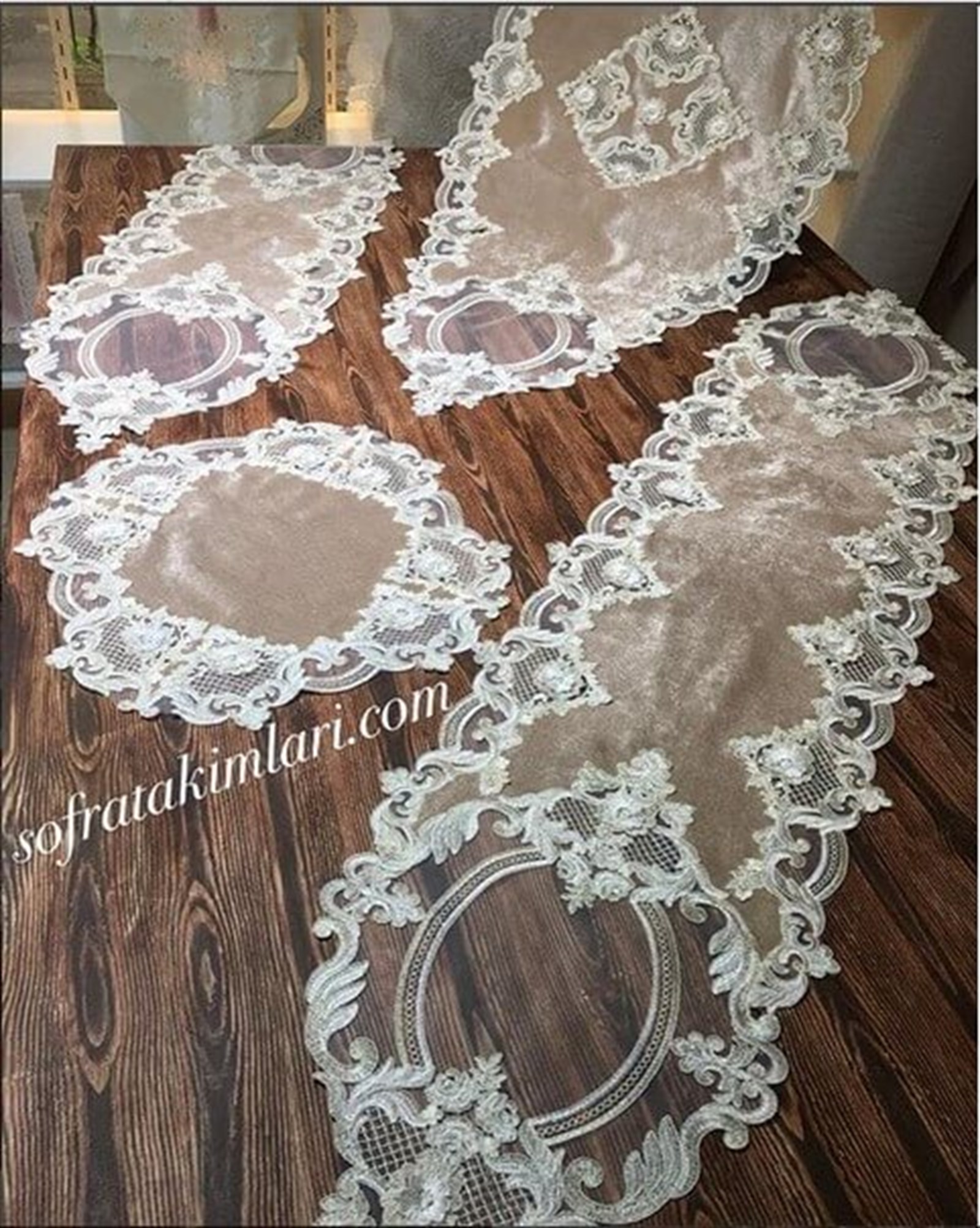 Victoria 5 Parça Salon Takımı Kadife Sütlü Kahve